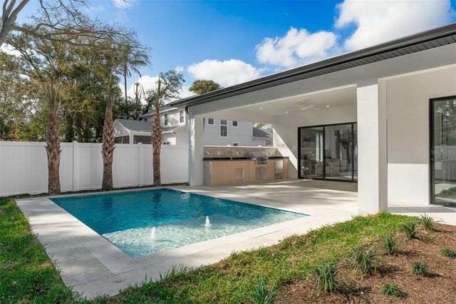 22 E STEELE STREET, Orlando, FL 32804