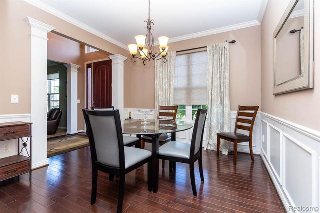 2110 Mayflower, Troy, MI 48085