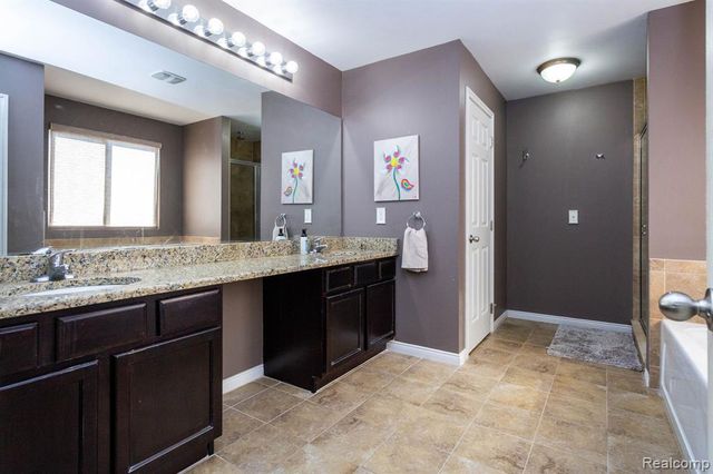 2110 Mayflower, Troy, MI 48085