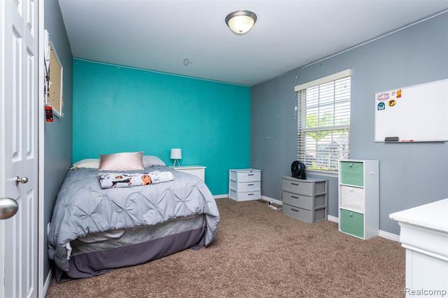 2110 Mayflower, Troy, MI 48085