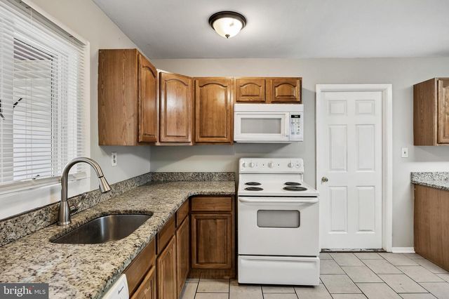 47 HOLSTONE LN, Willingboro, NJ 08046