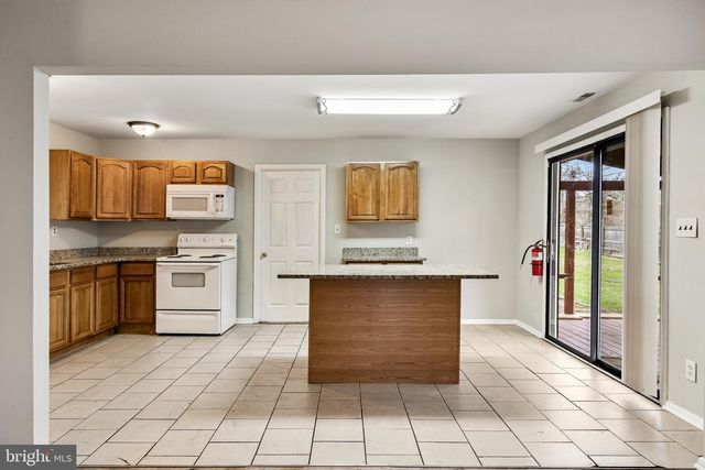 47 HOLSTONE LN, Willingboro, NJ 08046