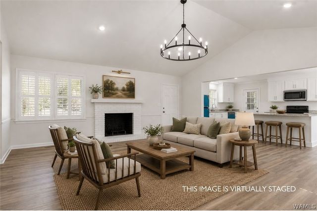 1004 Greystone, Northport, AL 35473