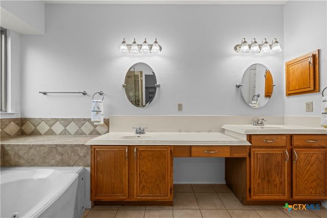 1203 Bobwhite Court, Round Rock, TX 78681