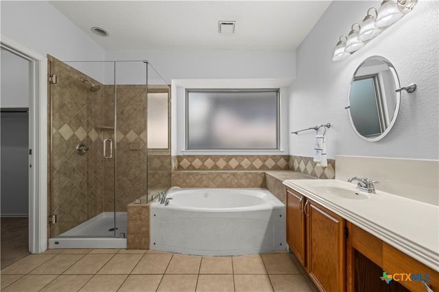 1203 Bobwhite Court, Round Rock, TX 78681
