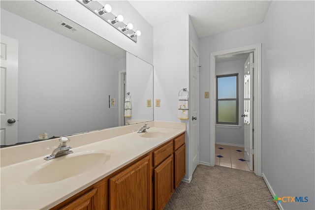 1203 Bobwhite Court, Round Rock, TX 78681