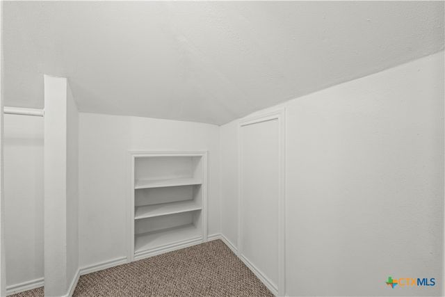 1203 Bobwhite Court, Round Rock, TX 78681