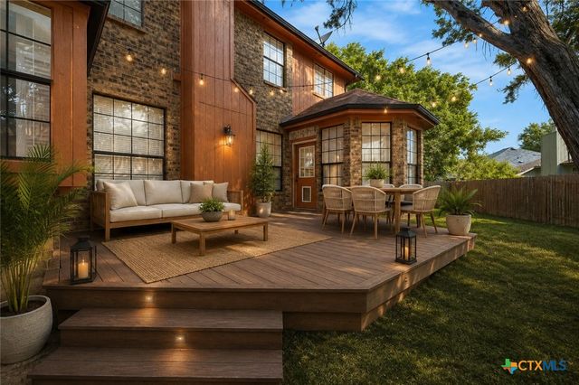 1203 Bobwhite Court, Round Rock, TX 78681