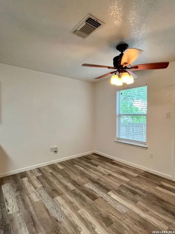 7115 Sun Valley Dr, San Antonio, TX 78227