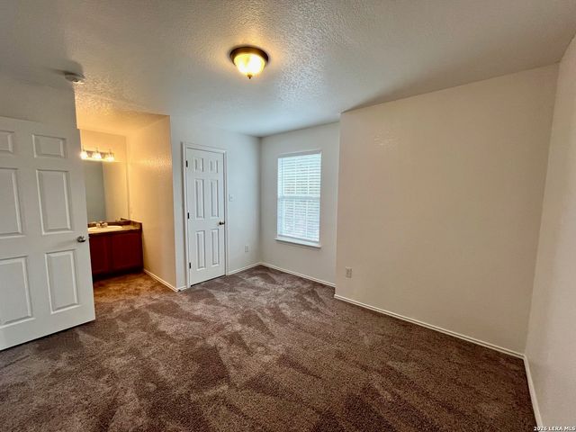 7115 Sun Valley Dr, San Antonio, TX 78227