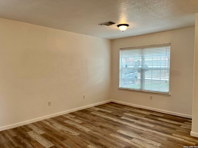 7115 Sun Valley Dr, San Antonio, TX 78227