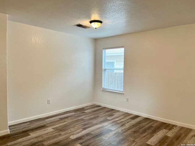 7115 Sun Valley Dr, San Antonio, TX 78227