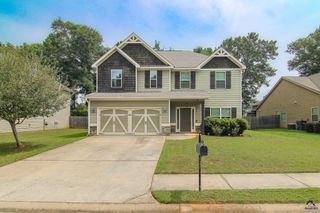 204 Dog Fennel Lane, Perry, GA 31069
