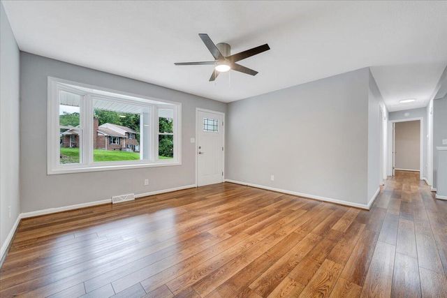 4438 Stonewall RD, Roanoke, VA 24017