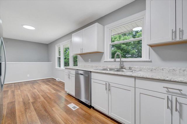 4438 Stonewall RD, Roanoke, VA 24017