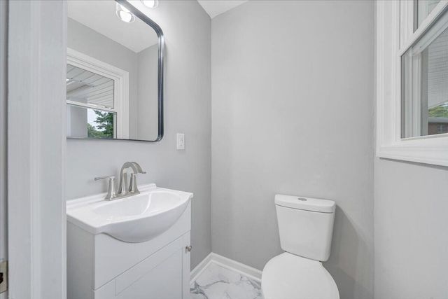 4438 Stonewall RD, Roanoke, VA 24017