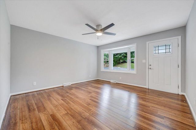 4438 Stonewall RD, Roanoke, VA 24017
