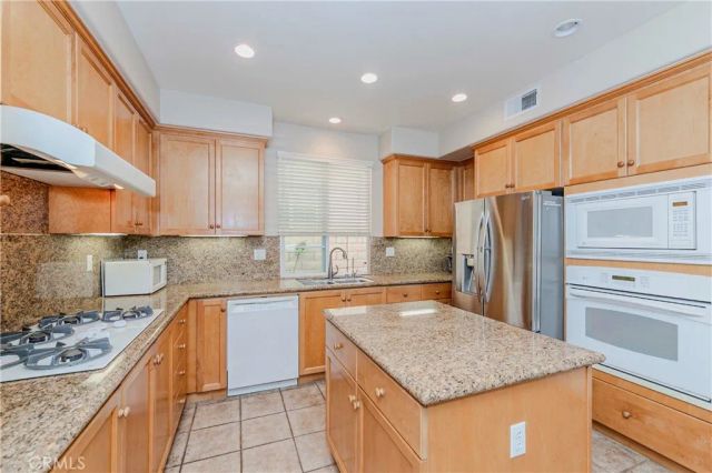 67 Canopy, Irvine, CA 92603