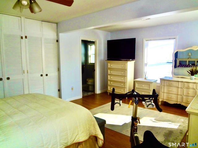 4 Beverly Drive, Ansonia, CT 06401