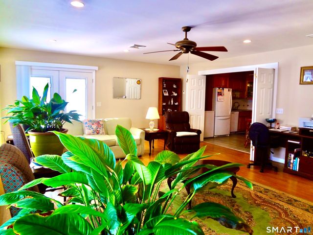 4 Beverly Drive, Ansonia, CT 06401