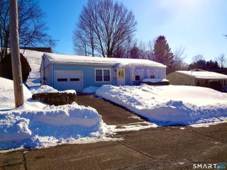 4 Beverly Drive, Ansonia, CT 06401