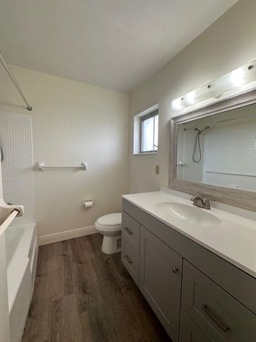 2966 E Ashley Dr Drive E C, West Palm Beach, FL 33415