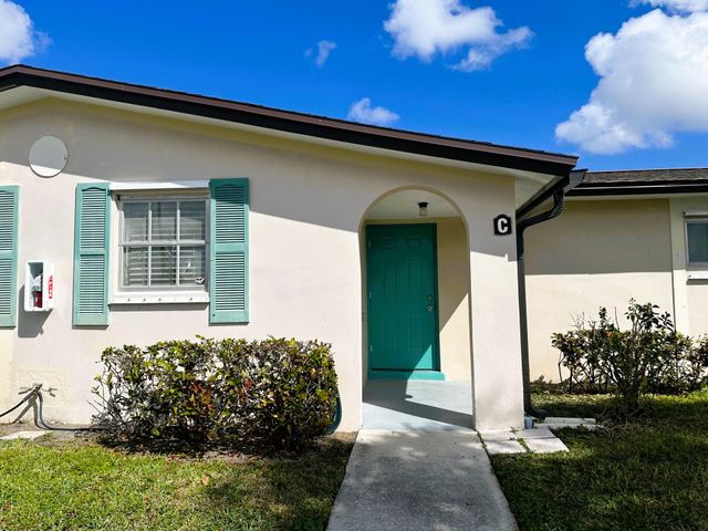 2966 E Ashley Dr Drive E C, West Palm Beach, FL 33415