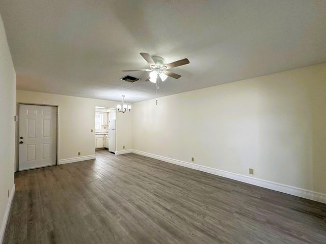 2966 E Ashley Dr Drive E C, West Palm Beach, FL 33415