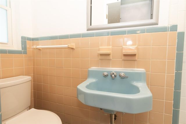 2000 1ST STREET SE, St Petersburg, FL 33705