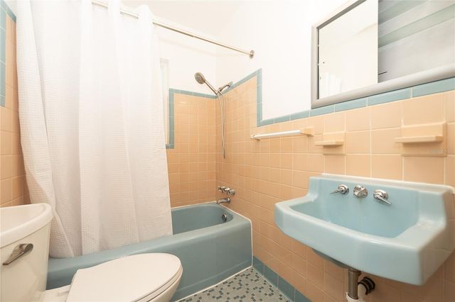 2000 1ST STREET SE, St Petersburg, FL 33705