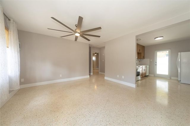 2000 1ST STREET SE, St Petersburg, FL 33705