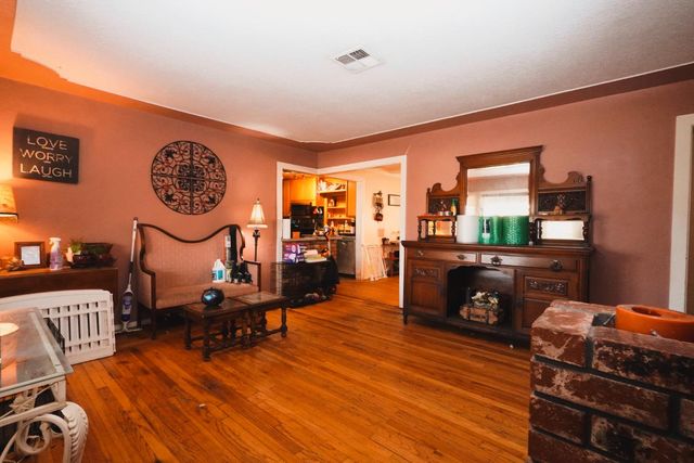 1611 Cameo Way, Modesto, CA 95350