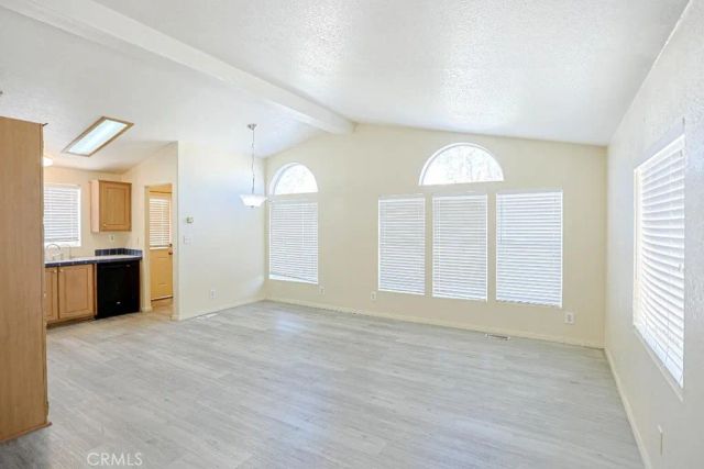 15141 Beach 25, Midway City, CA 92655