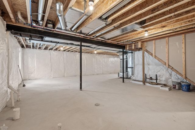3316 Waldon Ridge Street, Orion Twp, MI 48358