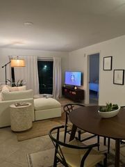 2920 SW 28th Ter 202, Miami, FL 33133