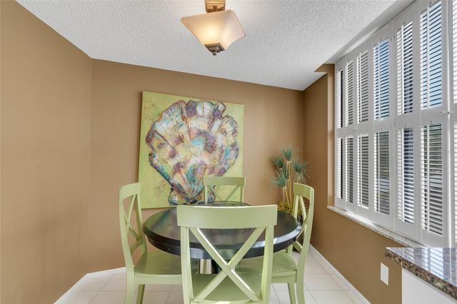 8764 MIDNIGHT PASS ROAD A201, Sarasota, FL 34242