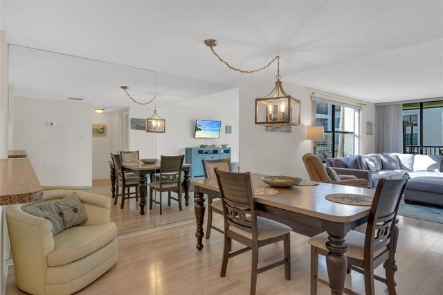 8764 MIDNIGHT PASS ROAD A201, Sarasota, FL 34242