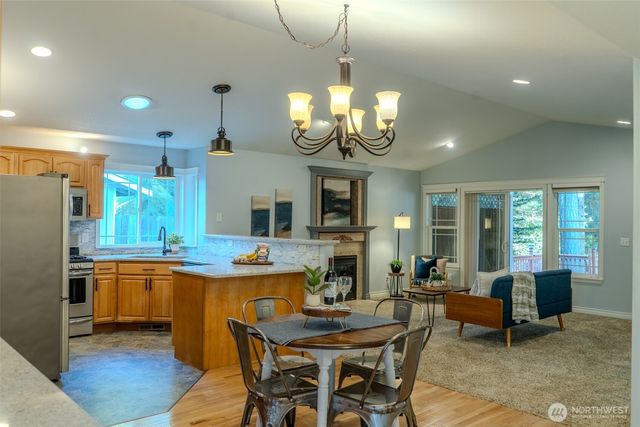 121 E Stavis Road, Shelton, WA 98584