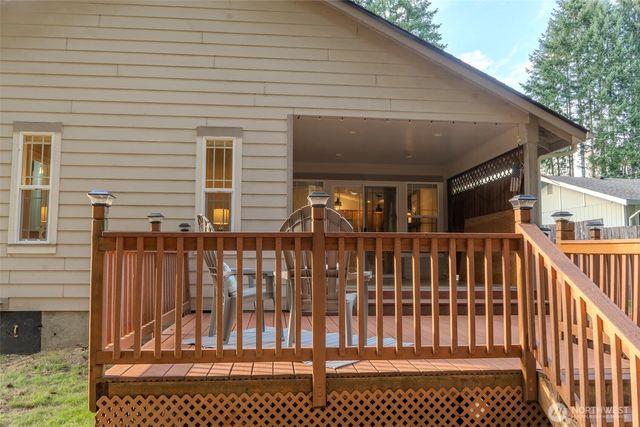 121 E Stavis Road, Shelton, WA 98584