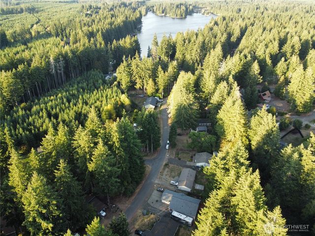 121 E Stavis Road, Shelton, WA 98584
