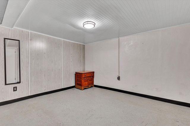 83 Orchard DR, Daleville, VA 24083