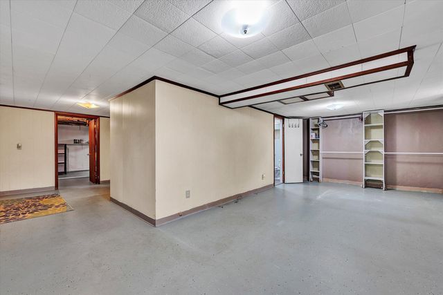 83 Orchard DR, Daleville, VA 24083