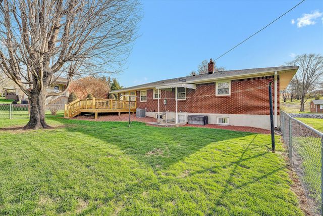 83 Orchard DR, Daleville, VA 24083