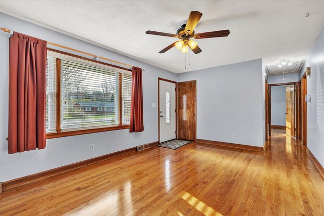 83 Orchard DR, Daleville, VA 24083