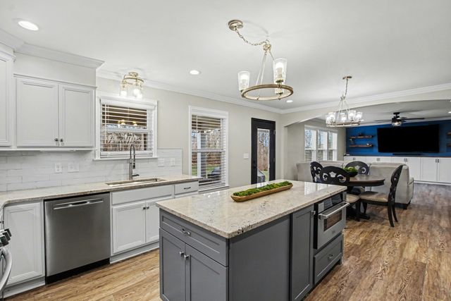 2443 Wernz Drive, Hebron, KY 41048