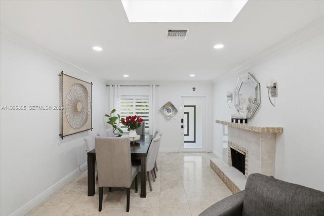 6133 SW 44th Ter, Miami, FL 33155