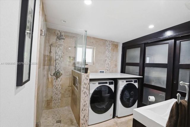 6133 SW 44th Ter, Miami, FL 33155