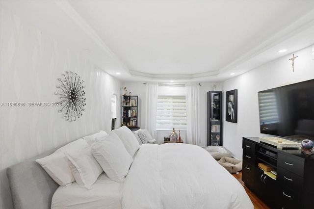 6133 SW 44th Ter, Miami, FL 33155