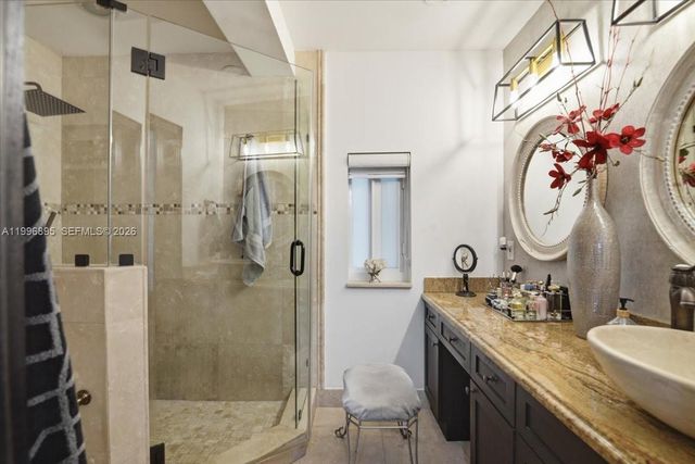 6133 SW 44th Ter, Miami, FL 33155