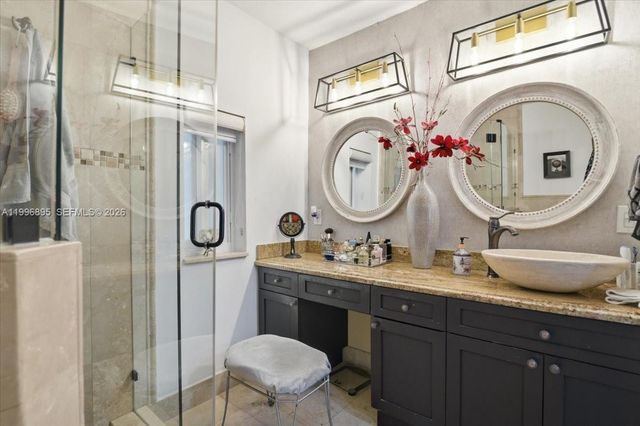 6133 SW 44th Ter, Miami, FL 33155